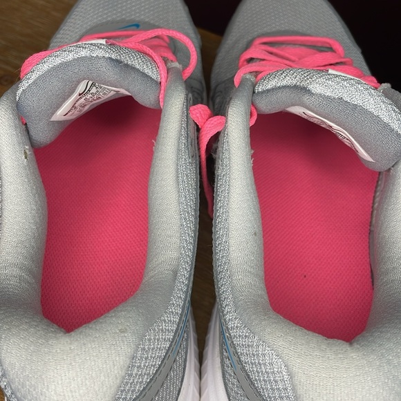 Nike Revolution 2 Women’s 9 Wolf Gray Turquoise Pink Running Shoe - Picture 6 of 9